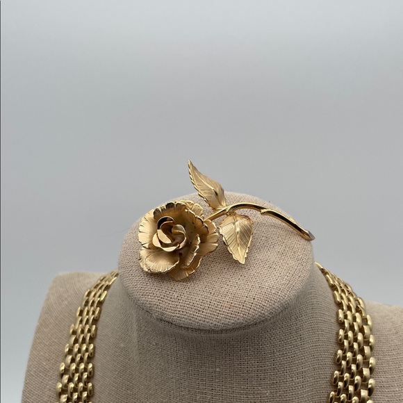 Sarah Coventry Earrings and Jewelry Bundle Brooch Bracelet Necklace Set - Picture 3 of 9